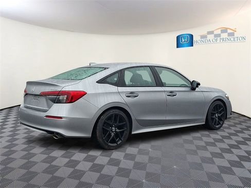 Certified 2024 Honda Civic Sport image 6