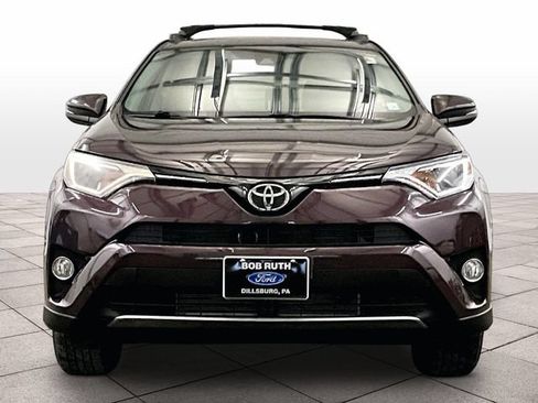 Used 2018 Toyota RAV4 XLE AWD/4WD image 3