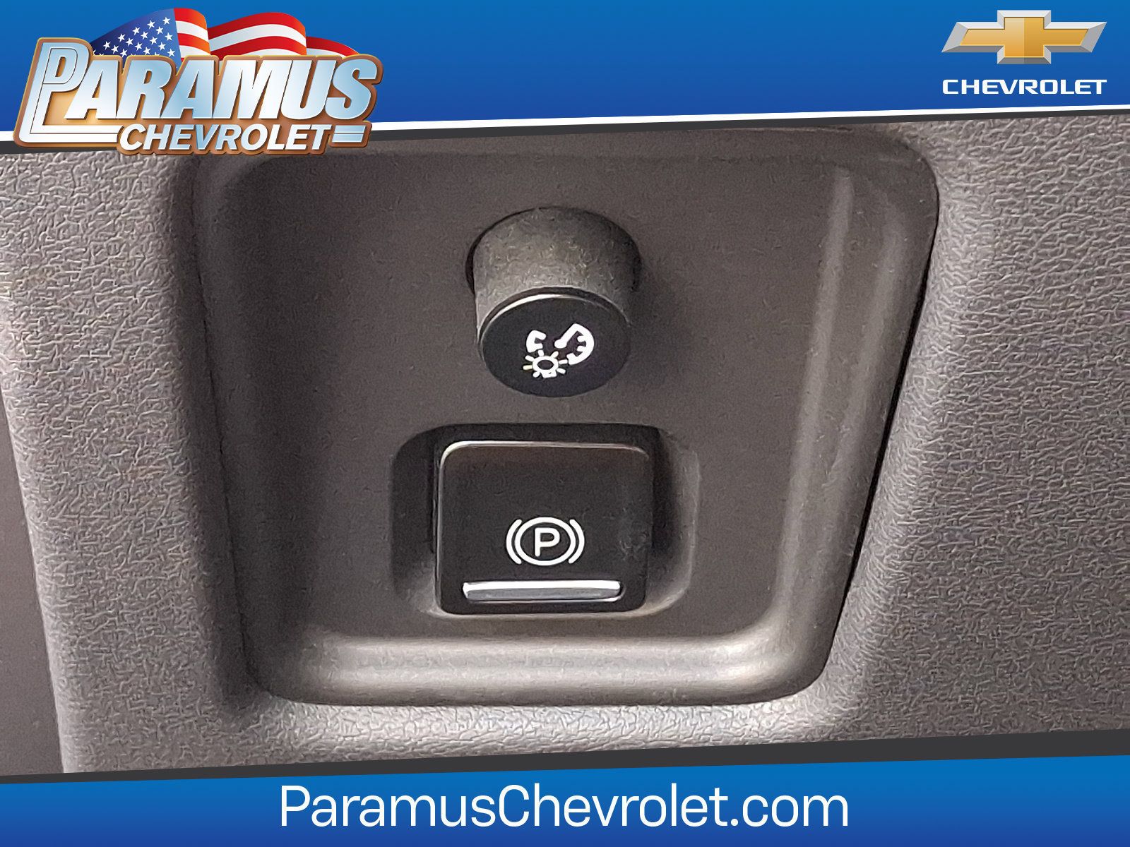 Used 2020 Chevrolet Corvette Stingray Preferred Cpe w/ 2LT Preferred Equipment Group RWD image 24