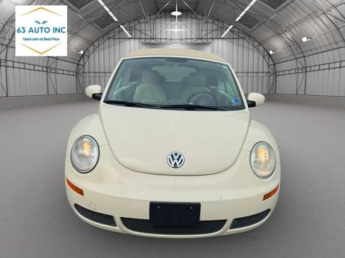 Used 2008 Volkswagen Beetle SE FWD image 8