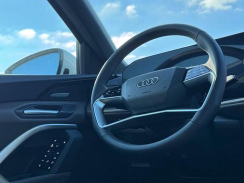 New 2025 Audi Q5 Premium Plus image 9