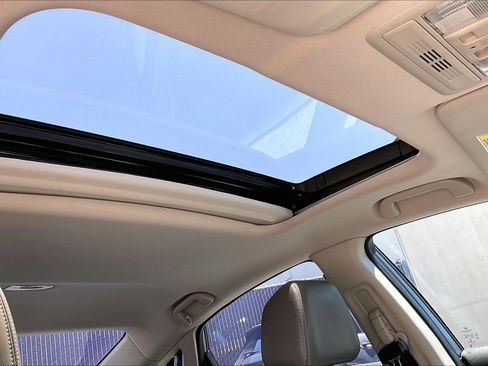 Used 2016 Honda Civic Touring image 29