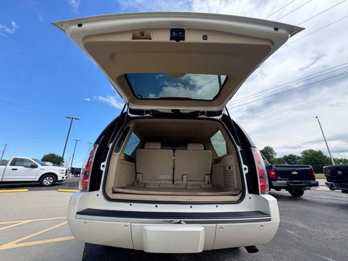 Used 2014 GMC Yukon XL Denali AWD/4WD image 33