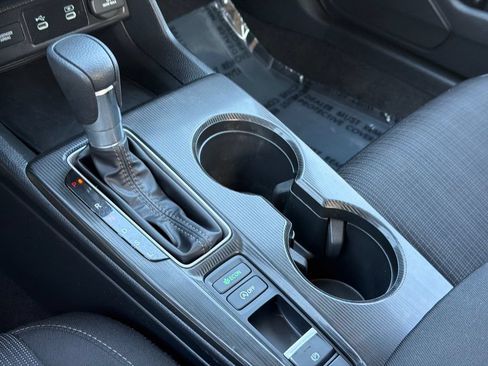 Certified 2025 Honda Civic LX image 27