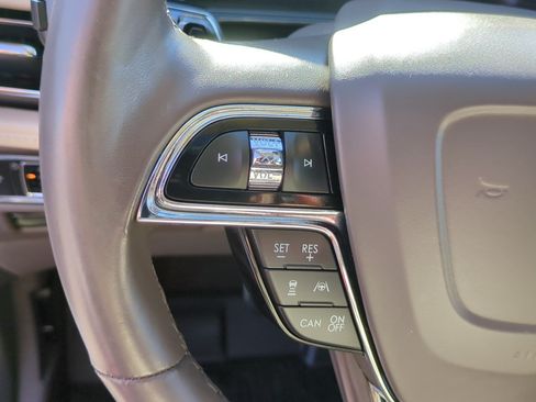 Used 2023 Lincoln Nautilus Reserve w/ Equipment Group 201A AWD/4WD image 18