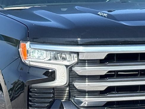 Used 2024 Chevrolet Silverado 1500 High Country AWD/4WD image 30
