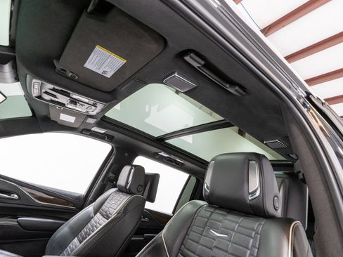 Used 2021 Cadillac Escalade ESV Sport Platinum AWD/4WD image 18