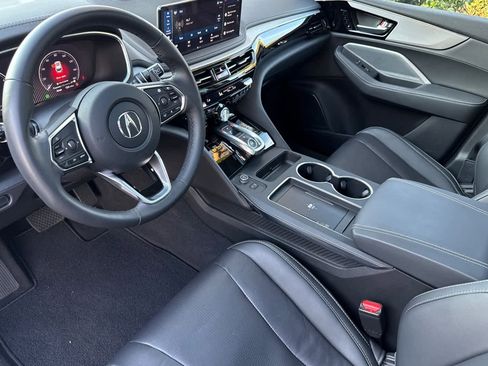Used 2025 Acura MDX SH-AWD w/ Technology Package image 9