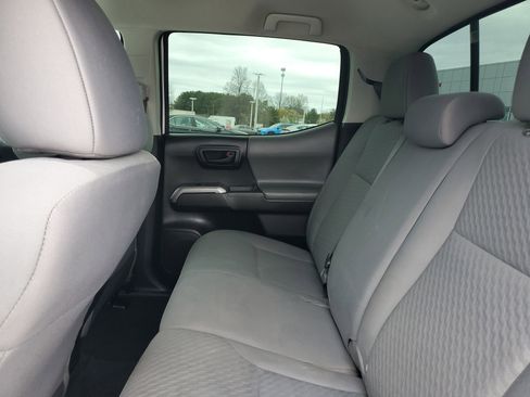 Used 2022 Toyota Tacoma SR5 w/ Technology Package image 13