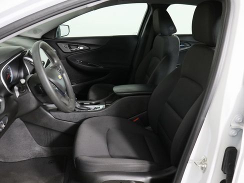 Used 2024 Chevrolet Malibu LS w/ Driver Confidence Package FWD image 7