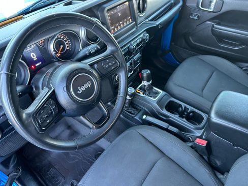 Certified 2023 Jeep Gladiator Sport image 10