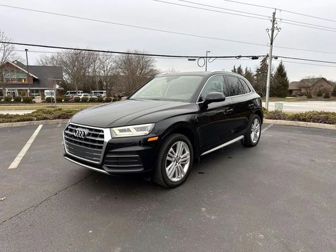 Used 2019 Audi Q5 2.0T Premium Plus w/ Premium Plus Package image 3