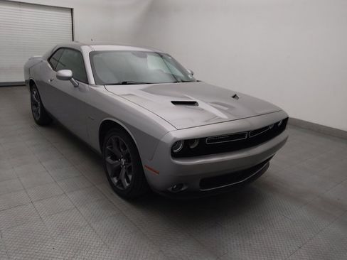 Used 2018 Dodge Challenger R/T Plus RWD image 13