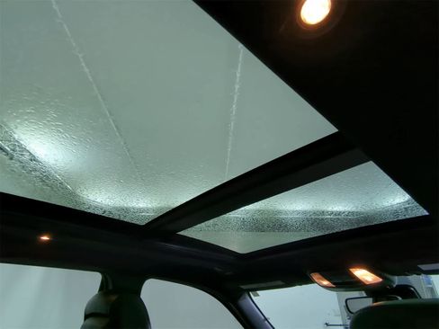 Used 2020 Jeep Grand Cherokee Trailhawk w/ Trailhawk Luxury Group image 21