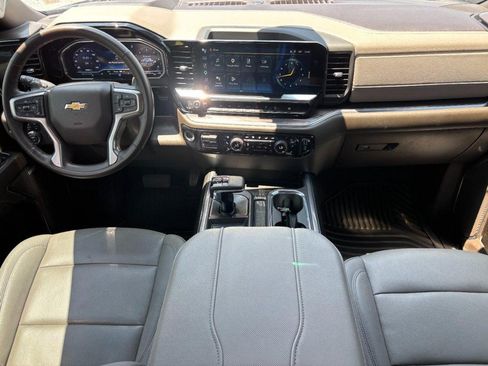 Used 2024 Chevrolet Silverado 1500 LTZ AWD/4WD image 14