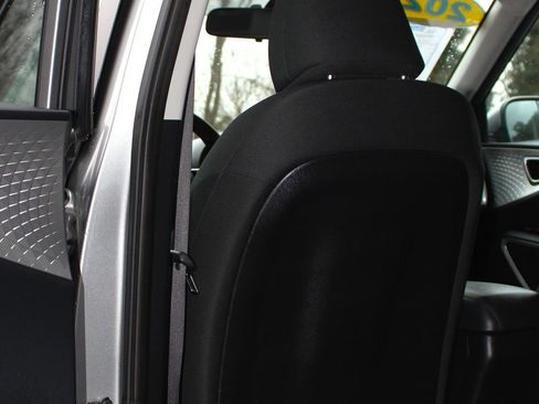 Used 2023 Kia Soul LX w/ LX Technology Package image 19