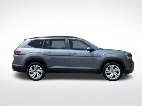 Used 2023 Volkswagen Atlas SE w/ Panoramic Sunroof Package FWD image 7