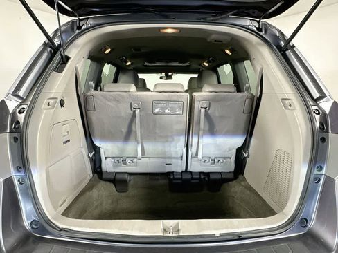 Used 2014 Honda Odyssey Touring Elite image 21