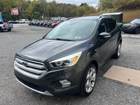 Used 2019 Ford Escape Titanium image 5