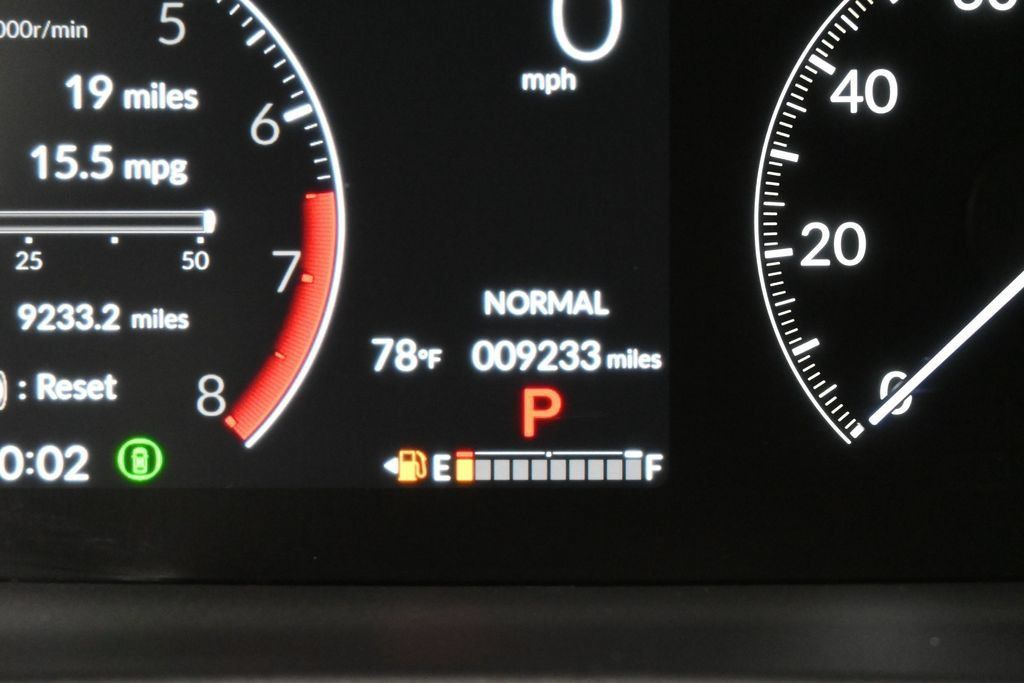 Used 2025 Honda Pilot Touring image 31
