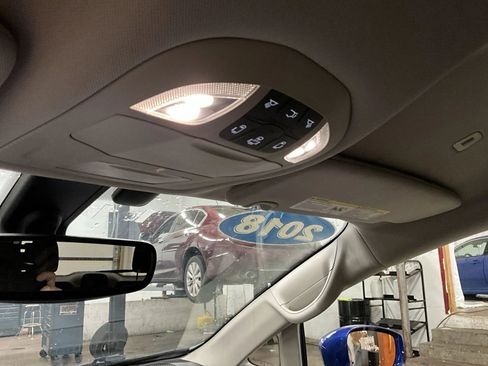 Used 2018 Chrysler Pacifica Touring Plus image 24