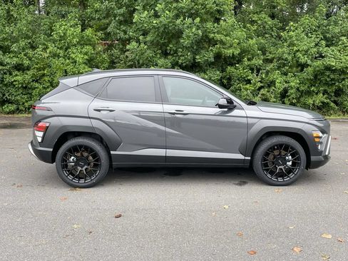 New 2026 Hyundai Kona SEL Premium FWD image 8