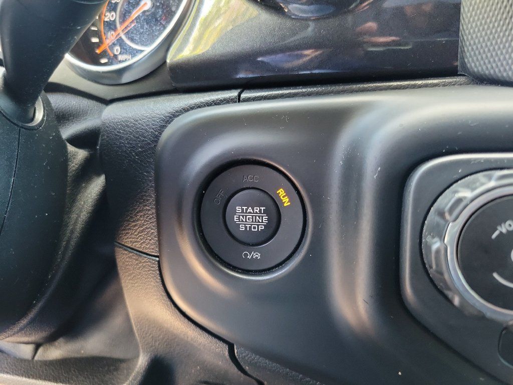 Used 2020 Jeep Wrangler Unlimited Sport AWD/4WD image 22