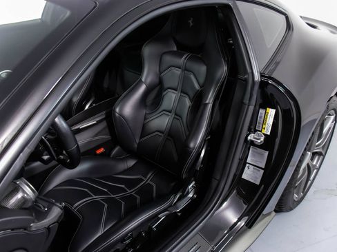 Used 2014 Ferrari F12 Berlinetta RWD image 43