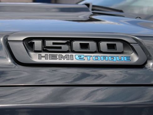 Used 2023 RAM 1500 Big Horn AWD/4WD image 16
