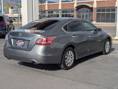 Used 2014 Nissan Altima 2.5 S FWD image 3