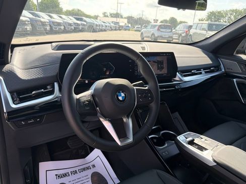 Used 2026 BMW X2 xDrive28i AWD/4WD image 23