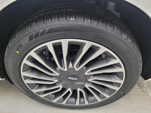 Used 2020 Lincoln Corsair Reserve w/ Equipment Group 202A AWD/4WD image 31
