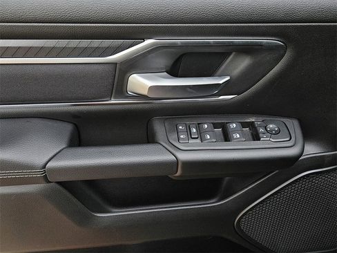 New 2026 RAM 1500 4x4 Crew Cab image 15