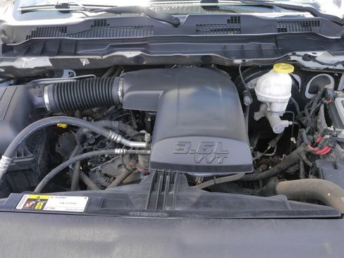 Used 2019 RAM 1500 Classic SLT w/ Protection Group AWD/4WD image 28