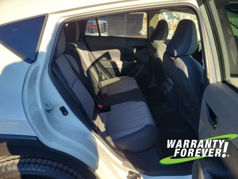 Used 2024 Subaru Crosstrek 2.0i Premium image 17