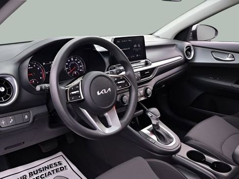 Used 2023 Kia Forte LXS w/ LXS Technology Package FWD image 12