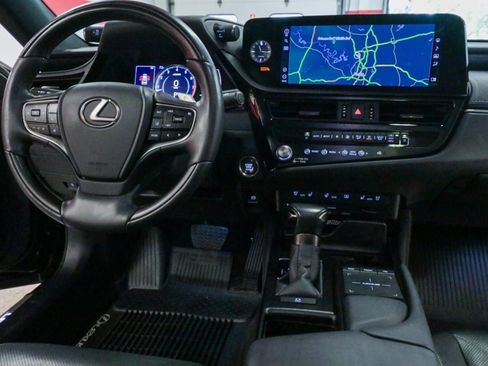 Used 2022 Lexus ES 350 Ultra Luxury w/ Accessory Package 2 FWD image 29