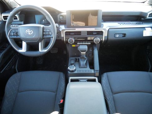Certified 2025 Toyota Tacoma SR5 image 10