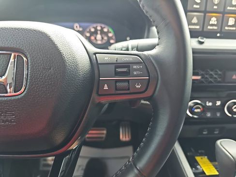 Used 2025 Honda Accord Sport image 23