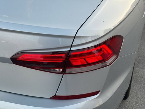 Used 2021 Volkswagen Passat 2.0T S image 26