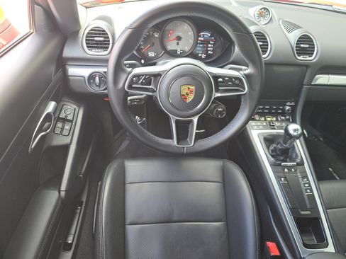 Certified 2024 Porsche 718 Cayman S RWD image 21