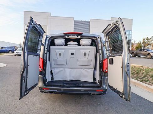 Used 2022 Mercedes-Benz Metris Passenger image 36