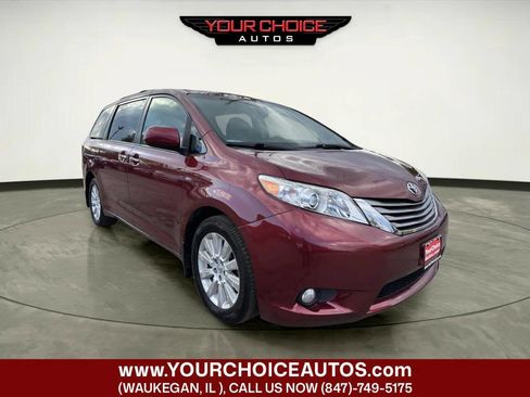 Used 2016 Toyota Sienna XLE AWD/4WD image 7
