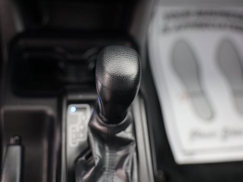 Used 2022 Toyota Tacoma SR image 27