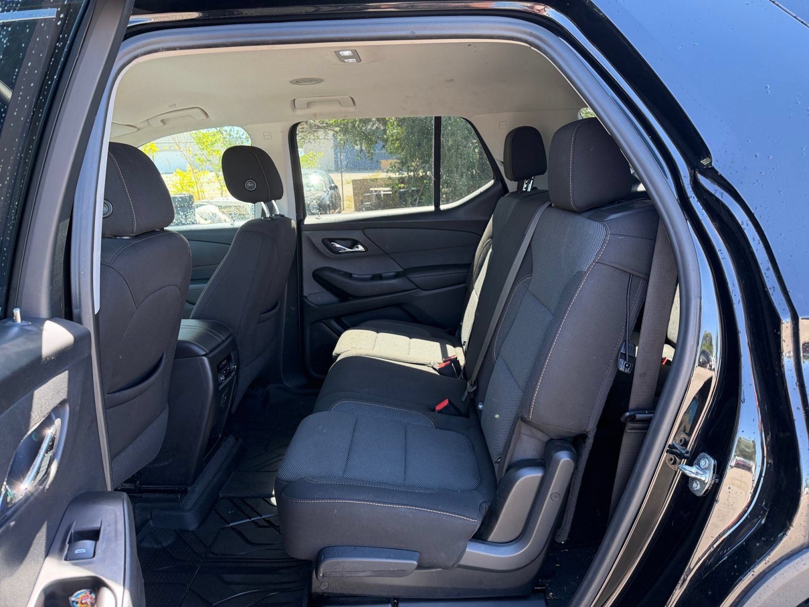 Used 2020 Chevrolet Traverse LS AWD/4WD image 25
