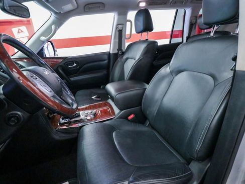 Used 2019 INFINITI QX80 Luxe w/ Proassist Package image 12