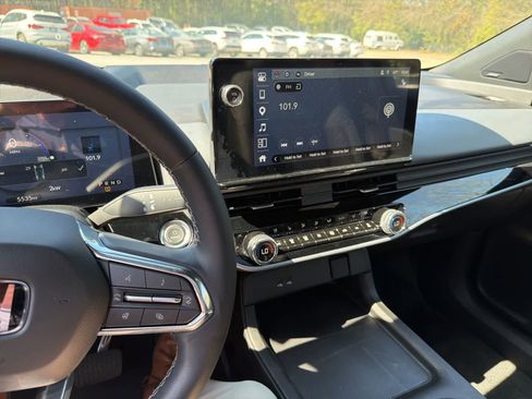 Certified 2024 Honda Prologue Elite image 20