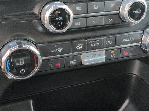 Used 2021 Ford F150 XLT w/ Equipment Group 302A High AWD/4WD image 22