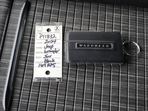 Used 2024 Jeep Wagoneer Series III image 46