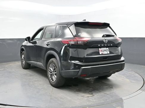 Used 2024 Nissan Rogue S AWD/4WD image 12